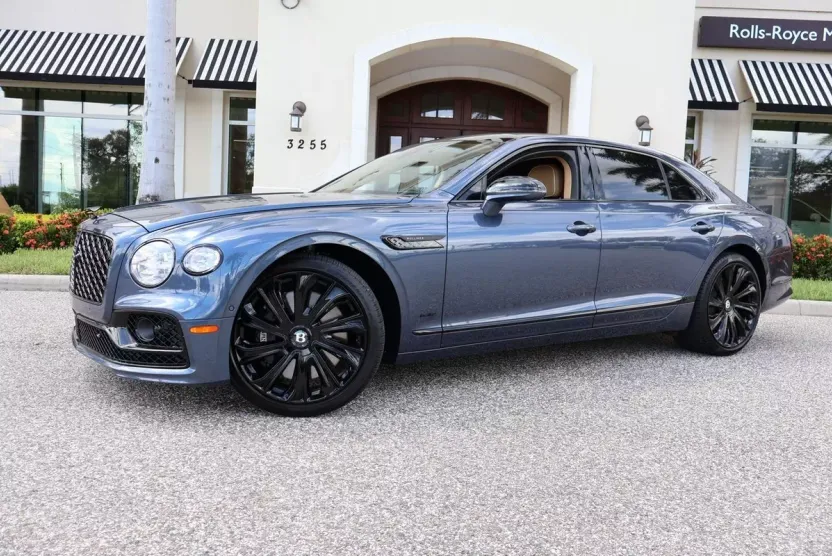 2022 Bentley Flying Spur W12 photo 1