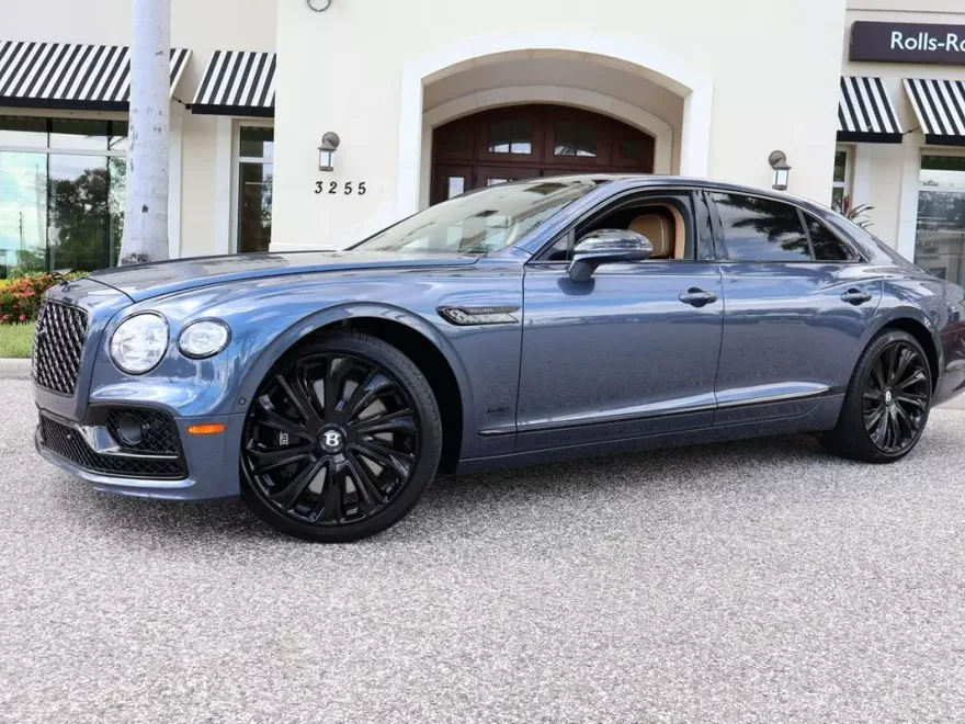 2022 Bentley Flying Spur W12 photo 1