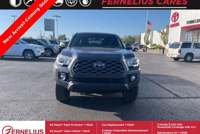 2022 Toyota Tacoma TRD Off-Road photo 1