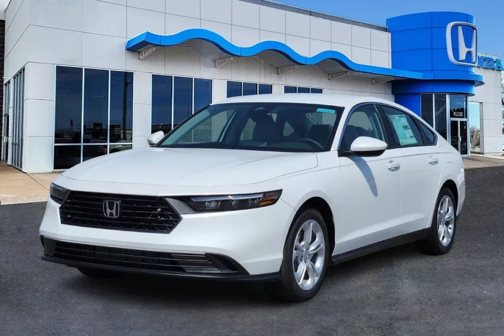 2025 Honda Accord LX photo 1