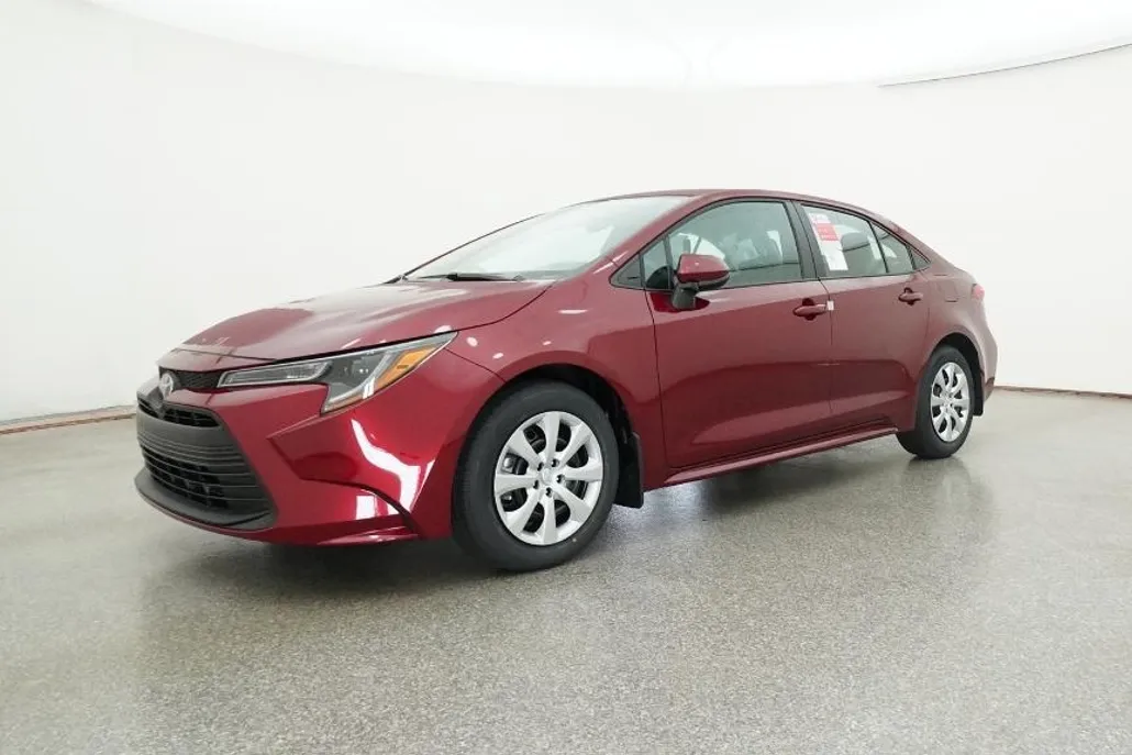 2026 Toyota Corolla LE photo 1