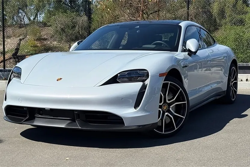 2024 Porsche Taycan Turbo S photo 1
