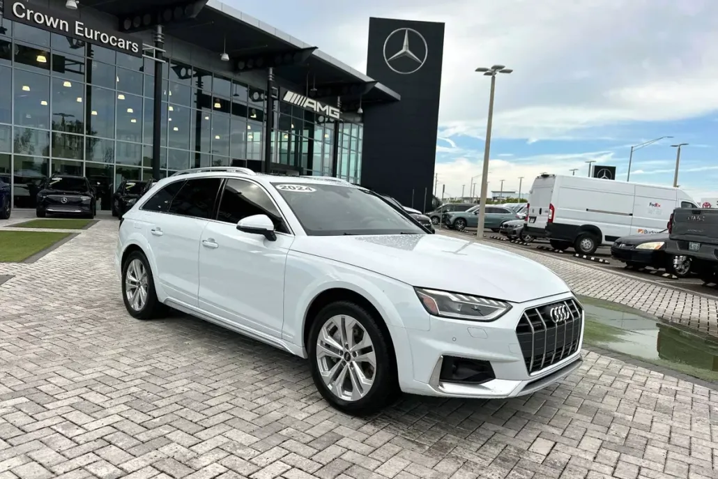 2024 Audi A4 Allroad 45 Premium Plus photo 1