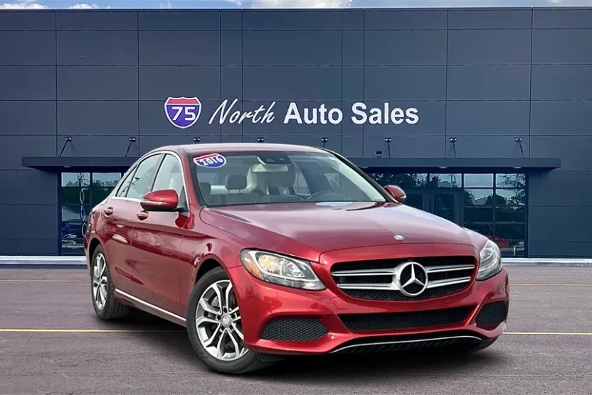 2016 Mercedes Benz C 300 Sedan photo 1