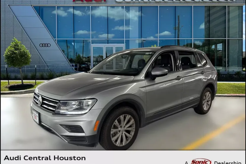 2019 Volkswagen Tiguan S photo 1