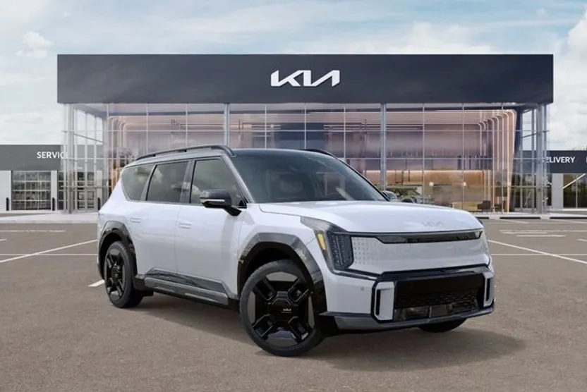2026 Kia EV9 GT-Line photo 1