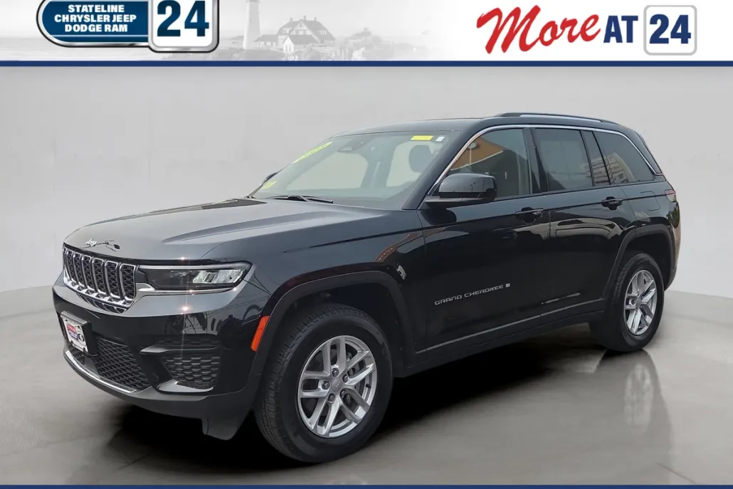 2023 Jeep Grand Cherokee Laredo photo 1