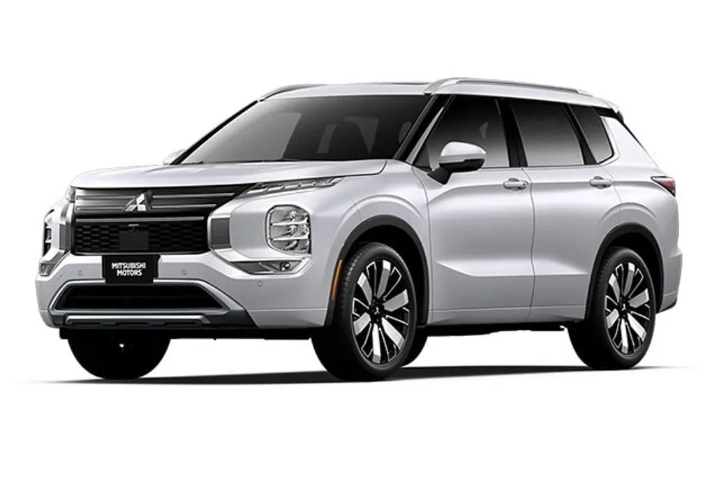 2025 Mitsubishi Outlander SEL photo 1