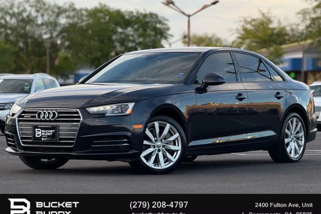 2017 Audi A4 Quattro Premium photo 1