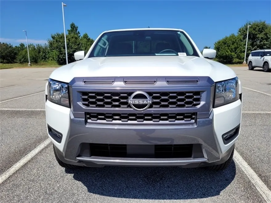 2025 Nissan Frontier SV photo 1