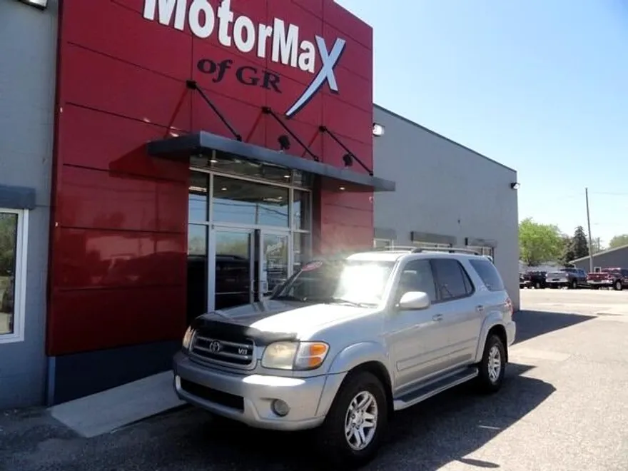 2003 Toyota Sequoia Limited photo 1