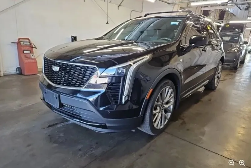 2019 Cadillac XT4 Sport photo 1