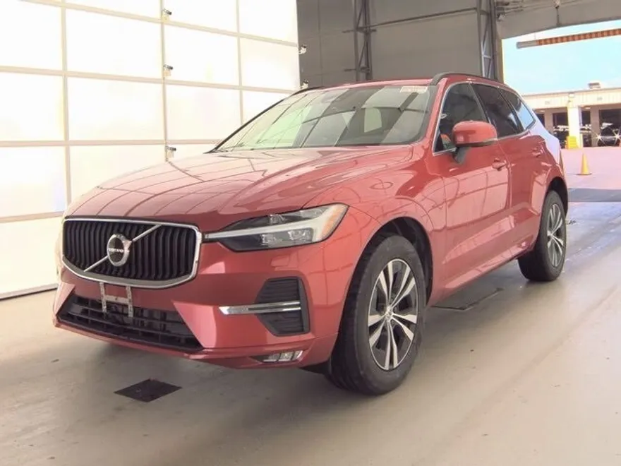 2023 Volvo XC60 B5 Core photo 1