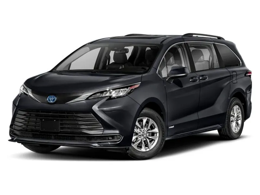 2022 Toyota Sienna LE photo 1