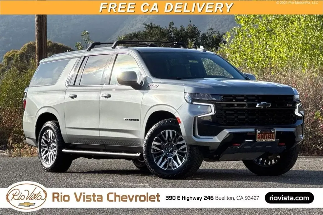 2023 Chevrolet Suburban Z71 photo 1