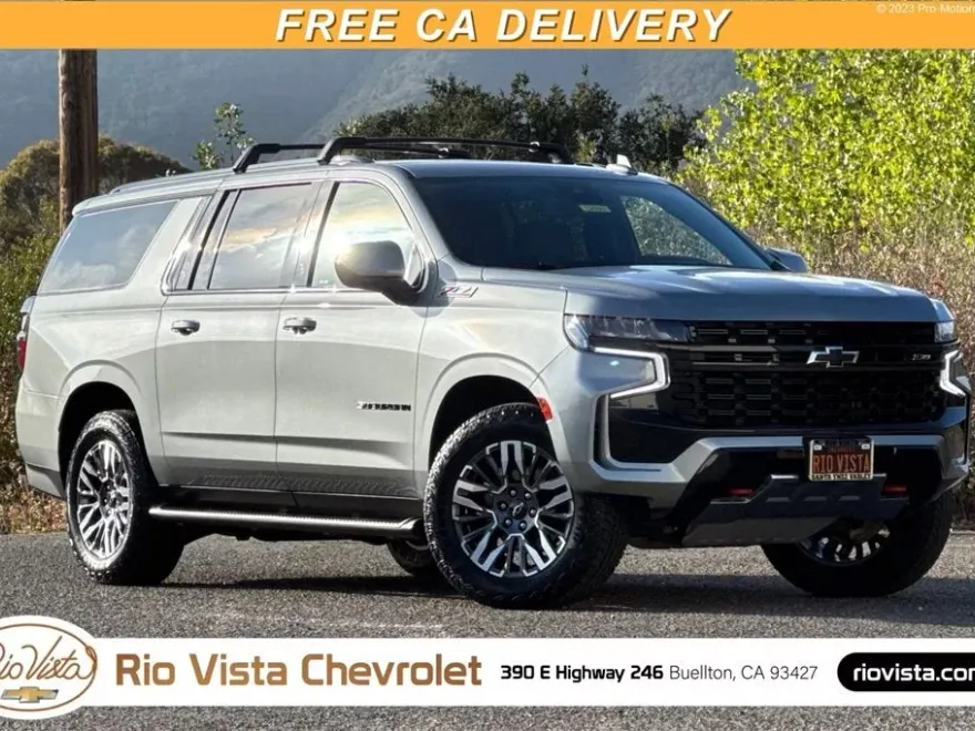 2023 Chevrolet Suburban Z71 photo 1