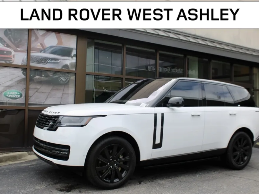 2023 Land Rover Range Rover SE photo 1