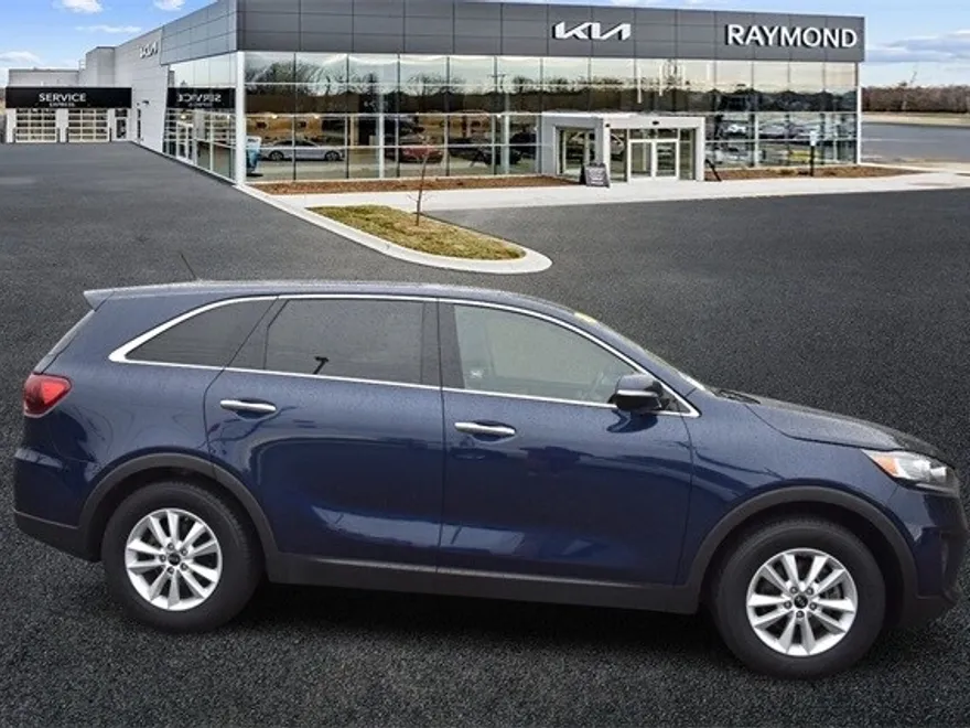 2019 Kia Sorento LX photo 1