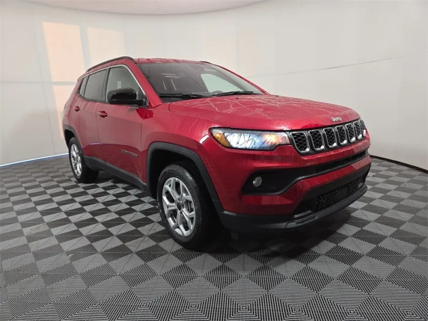 2025 Jeep Compass Latitude photo 1