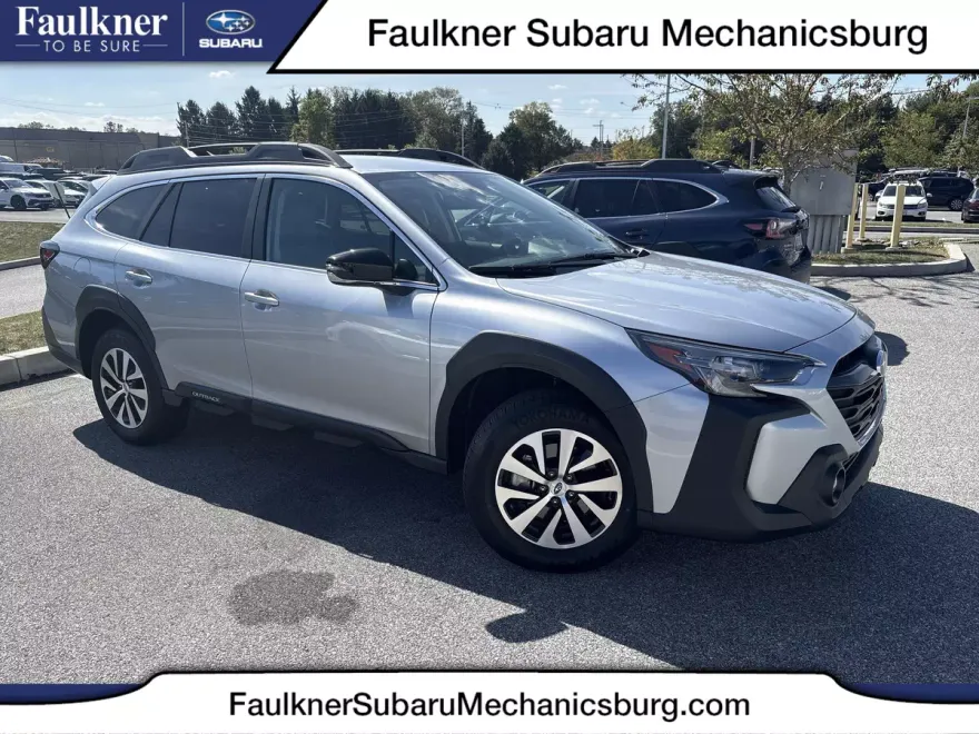 2025 Subaru Outback Premium photo 1