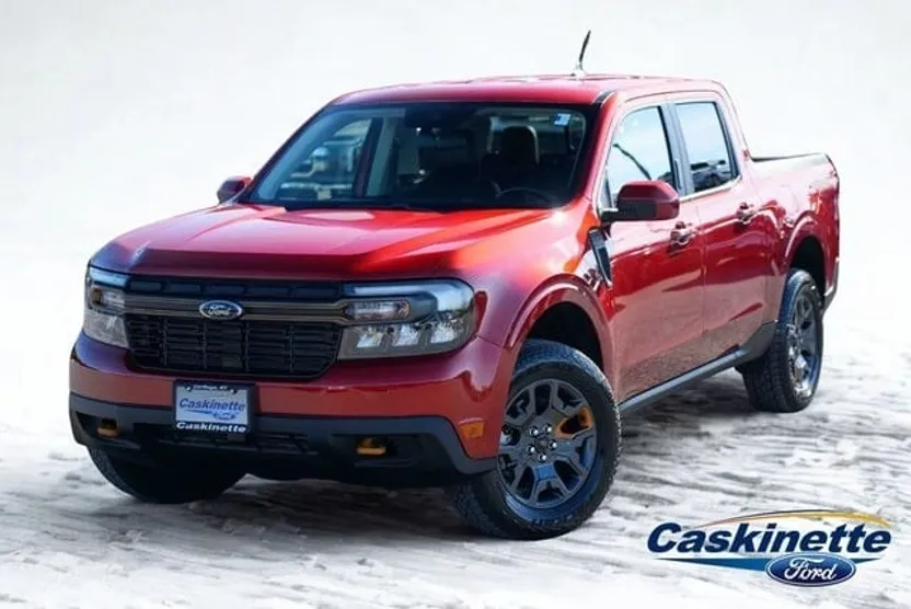 2023 Ford Maverick Lariat photo 1