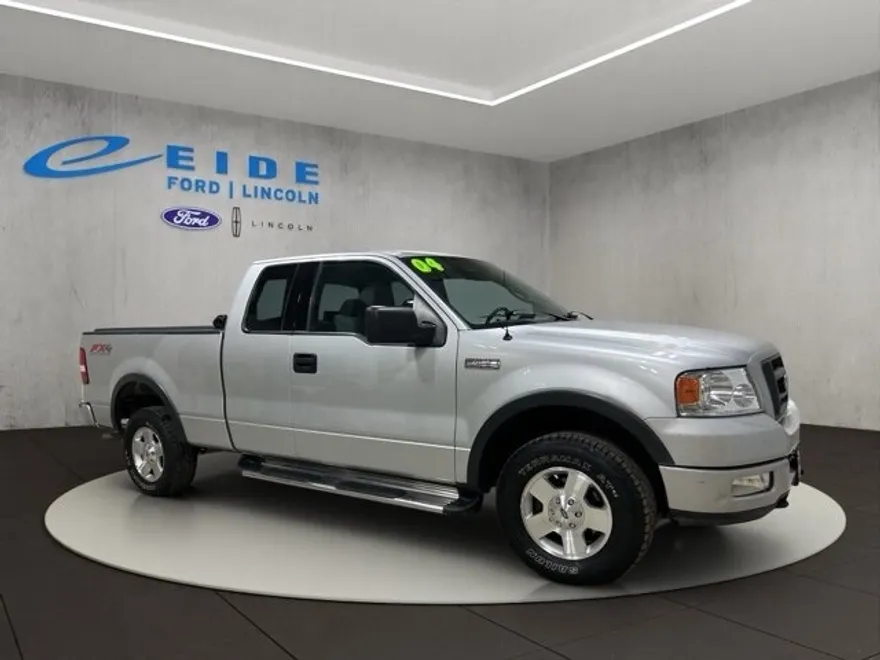 2004 Ford F-150 FX4 photo 1