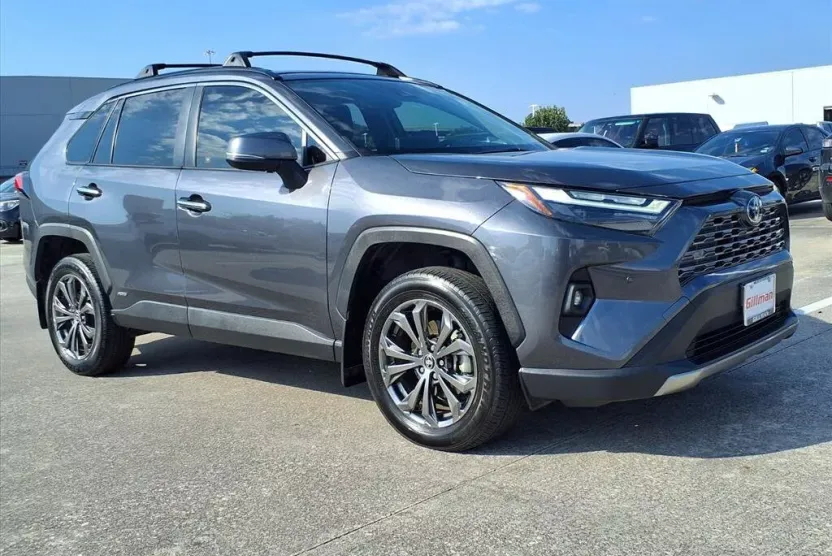 2024 Toyota RAV4 Hybrid Limited photo 1