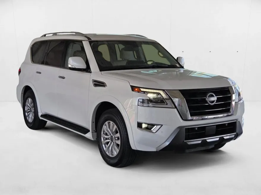 2024 Nissan Armada SV photo 1