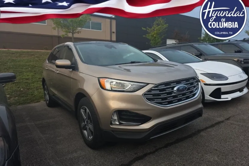 2021 Ford Edge SEL photo 1