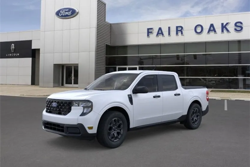 2025 Ford Maverick XLT photo 1