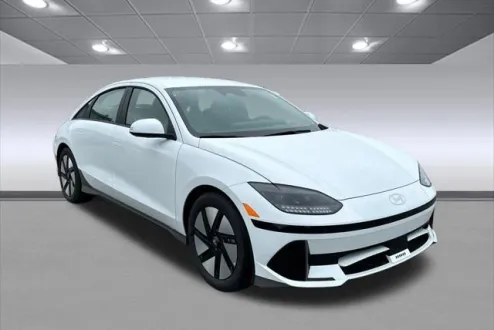 2025 Hyundai Ioniq 6 SE Standard Range photo 1