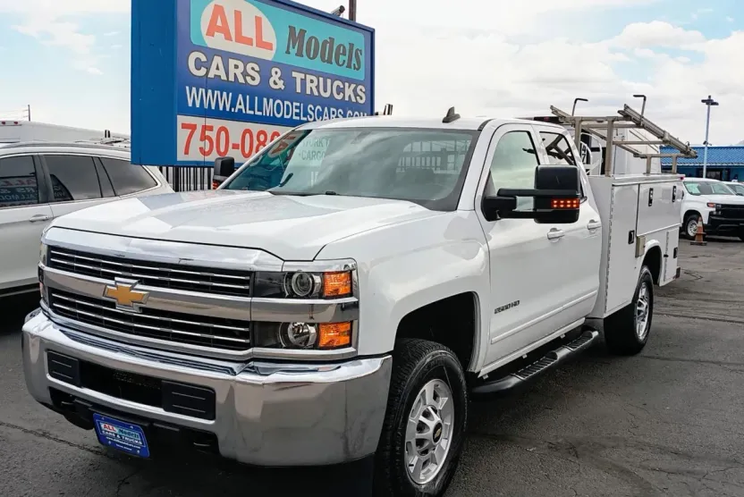 2018 Chevrolet Silverado 2500HD LT photo 1