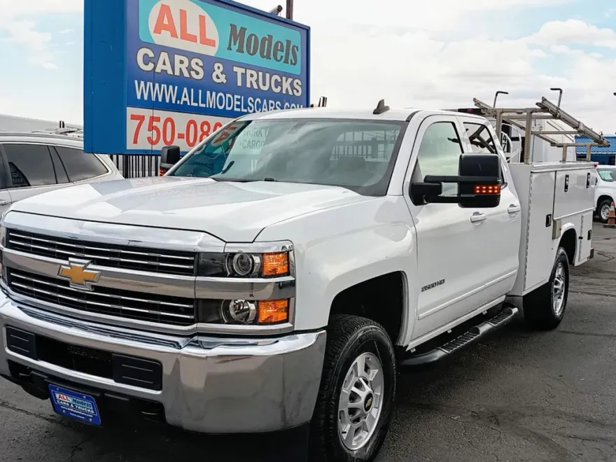 2018 Chevrolet Silverado 2500HD LT photo 1