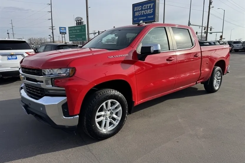 2019 Chevrolet Silverado 1500 LT photo 1