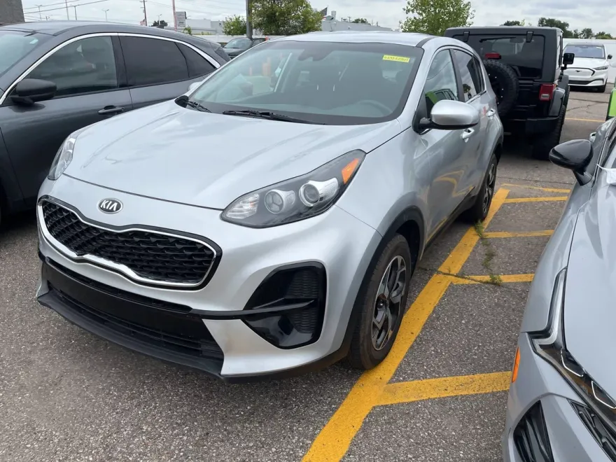 2022 Kia Sportage LX photo 1