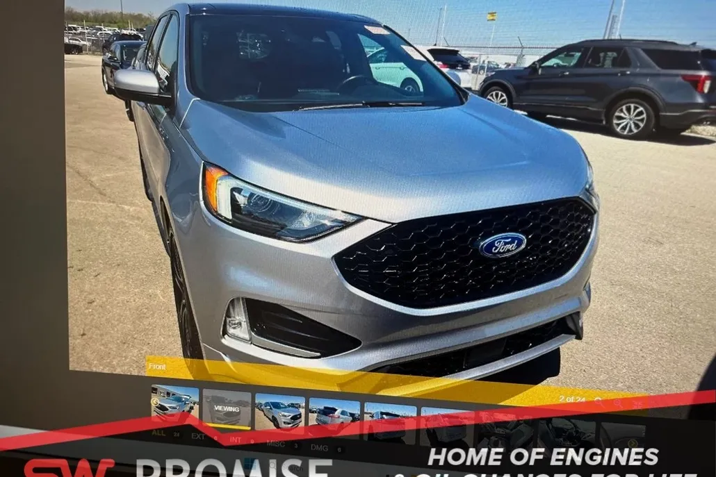 2022 Ford Edge ST photo 1