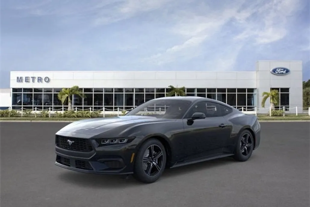 2025 Ford Mustang EcoBoost Premium photo 1