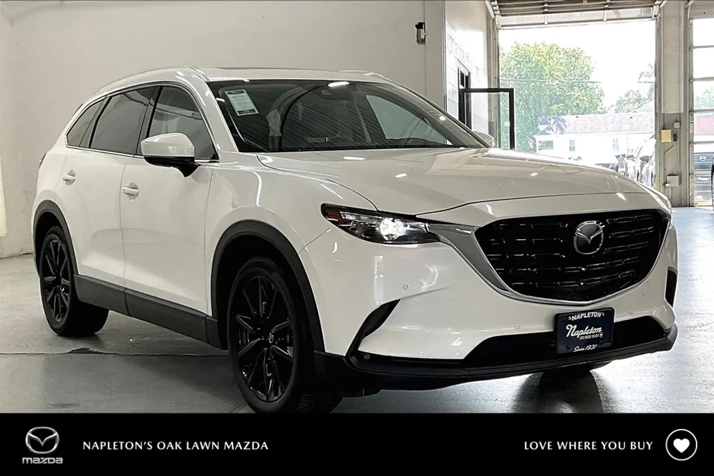 2022 Mazda CX-9 Touring photo 1