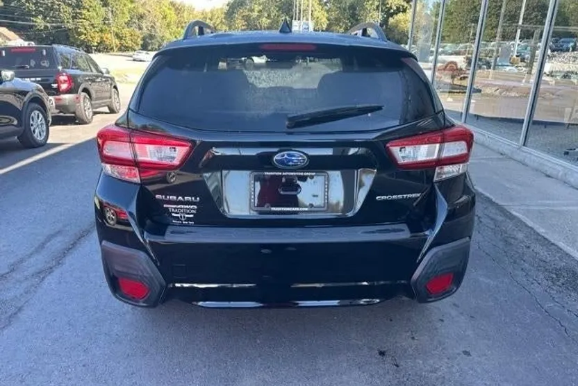 2019 Subaru Crosstrek 2.0i Premium photo 1