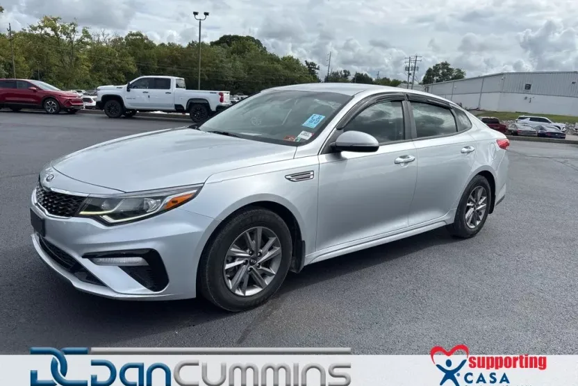 2019 Kia Optima LX photo 1
