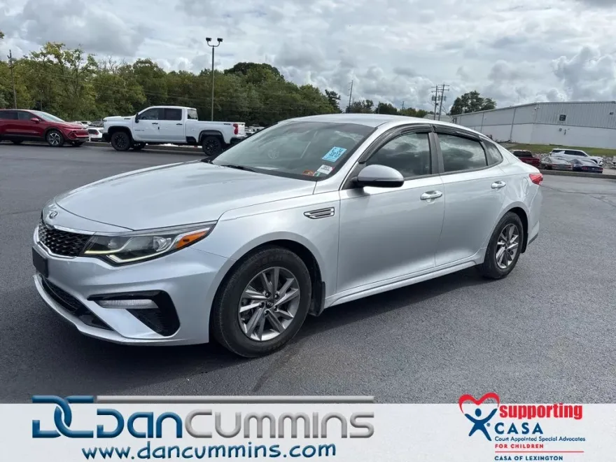 2019 Kia Optima LX photo 1