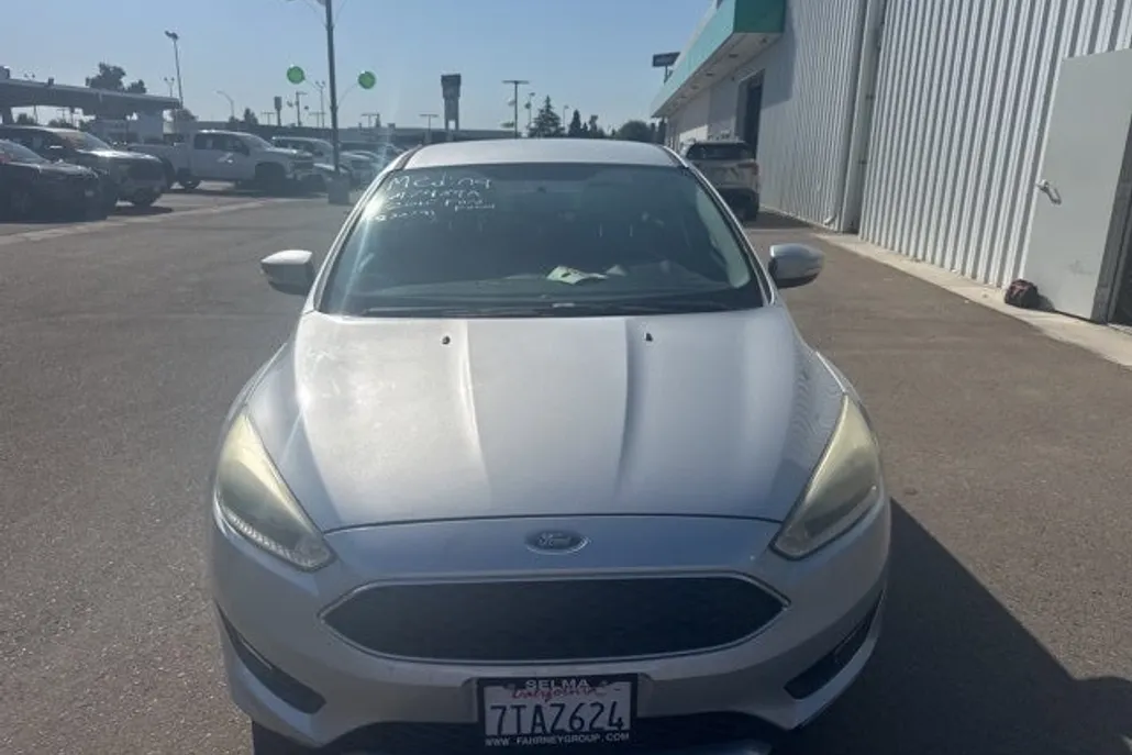 2015 Ford Focus SE photo 1