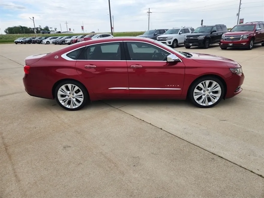 2015 Chevrolet Impala LTZ photo 1