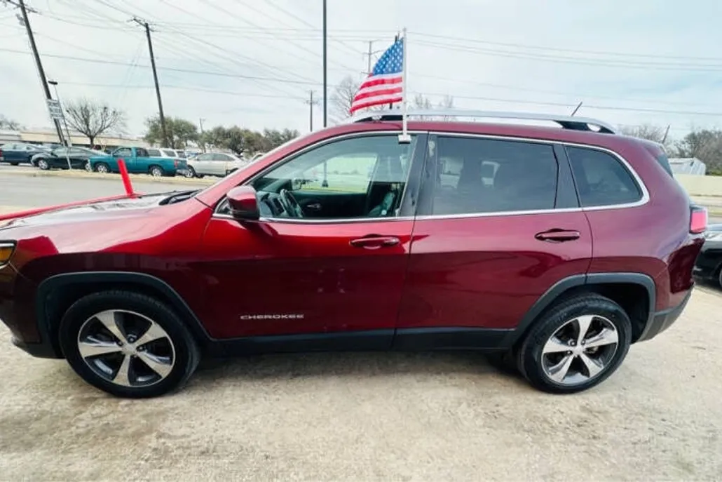 2019 Jeep Cherokee Limited photo 1