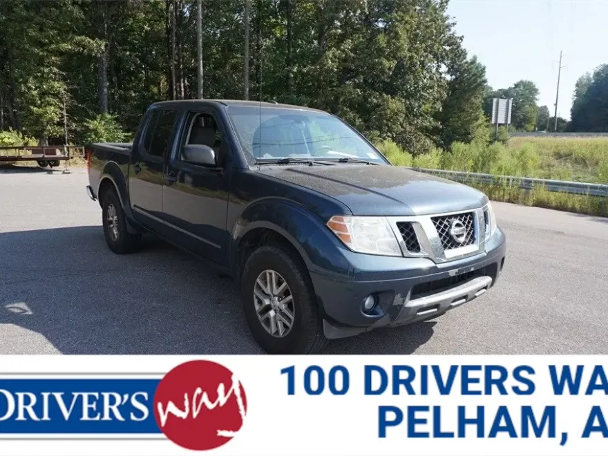 2015 Nissan Frontier SV photo 1