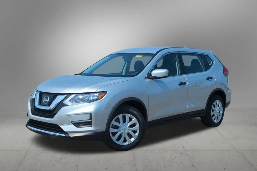 2017 Nissan Rogue S photo 1