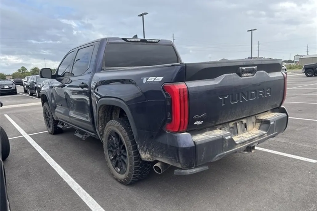 2023 Toyota Tundra SR5 photo 1