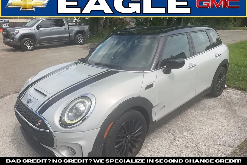 2020 Mini Clubman Base S ALL4 photo 1
