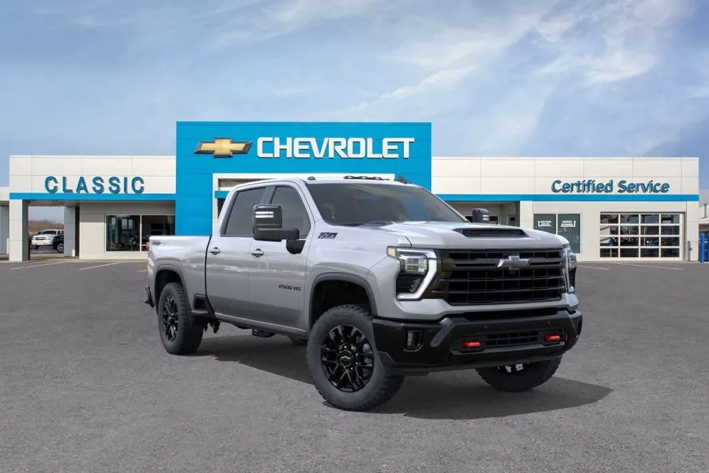 2025 Chevrolet Silverado 2500HD LT photo 1