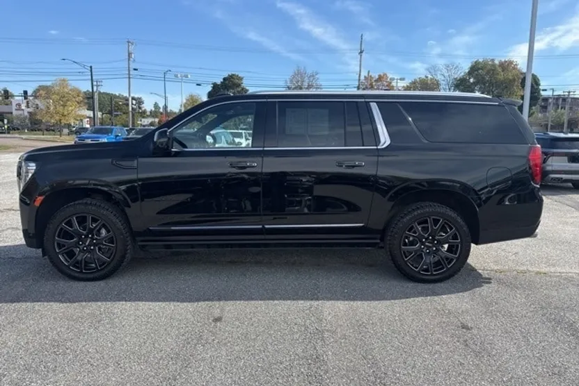 2024 Gmc Yukon XL Denali Ultimate photo 1